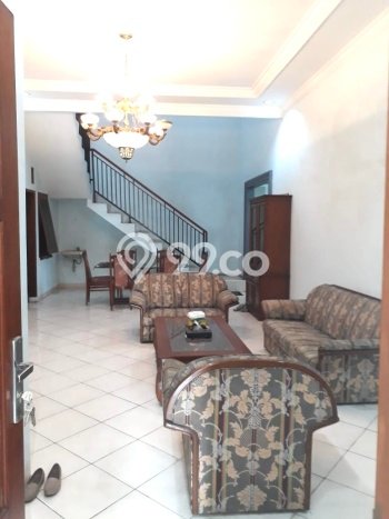 Rumah Elit Modern Tanpa Renovasi di Kayu Putih Jakarta Timur Rumah Elit Modern Tanpa Renovasi di Kayu Putih Jakarta Timur