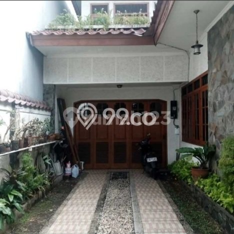 Hunian Mewah LB 300m2 Siap Pakai Desain Elegan di Setiabudi, Jakarta Selatan Hunian Mewah LB 300m2 Siap Pakai Desain Elegan di Setiabudi, Jakarta Selatan
