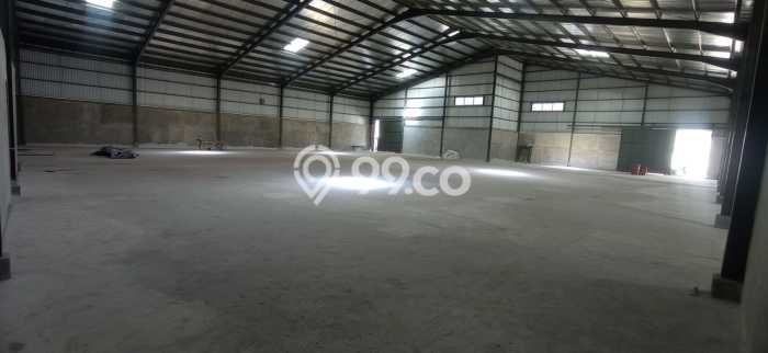 Unit Gudang Disewa Lokasi Penjaringan, Jakarta Utara Spesifikasi Luas Bangunan 750m2 Unit Gudang Disewa Lokasi Penjaringan, Jakarta Utara Spesifikasi Luas Bangunan 750m2
