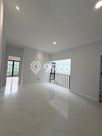 Rumah Eksklusif Siap Huni LT 142m2 di BSD, Tangerang Selatan Rumah Eksklusif Siap Huni LT 142m2 di BSD, Tangerang Selatan