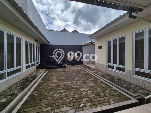 Dijual Rumah Premium dengan Fasilitas Sekitar Lengkap di BSD, Tangerang Selatan Dijual Rumah Premium dengan Fasilitas Sekitar Lengkap di BSD, Tangerang Selatan