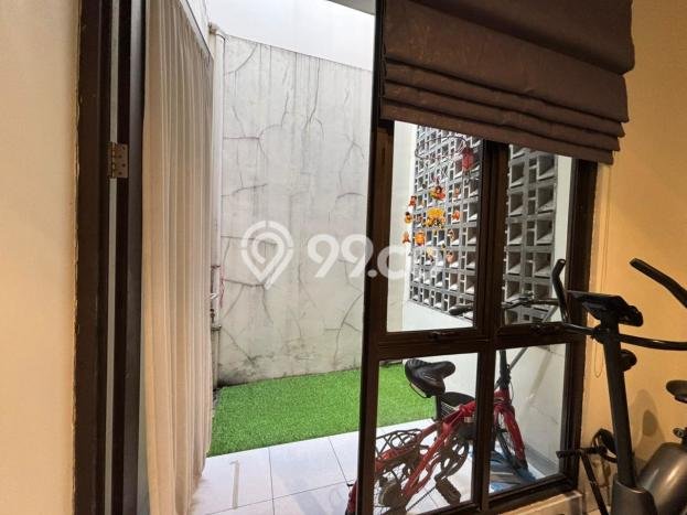 Rumah Minimalis 4 KT di BSD City Tangerang Rumah Minimalis 4 KT di BSD City Tangerang