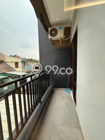 Rumah Modern Minimalis 3 Kamar Bisa Langsung Pindah di Serpong Utara Rumah Modern Minimalis 3 Kamar Bisa Langsung Pindah di Serpong Utara