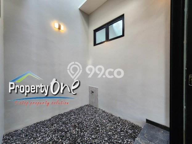 Hunian Mewah Dijual LT 159m2 di BSD, Tangerang Selatan Hunian Mewah Dijual LT 159m2 di BSD, Tangerang Selatan