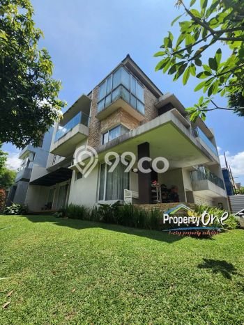 Hunian Mewah Siap Huni LT 263m2 di BSD, Tangerang Selatan Hunian Mewah Siap Huni LT 263m2 di BSD, Tangerang Selatan