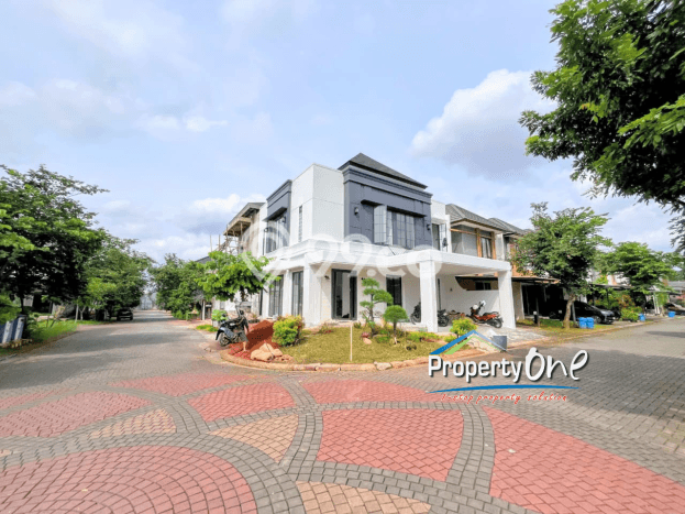 Rumah Eksklusif Siap Huni LT 142m2 di BSD, Tangerang Selatan Rumah Eksklusif Siap Huni LT 142m2 di BSD, Tangerang Selatan