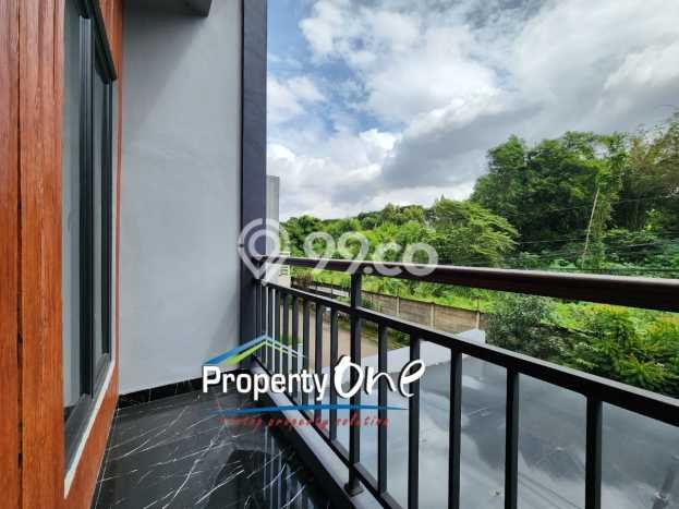 Rumah Strategis Modern Lb 148m2 di Serpong, Tangerang Selatan Rumah Strategis Modern Lb 148m2 di Serpong, Tangerang Selatan