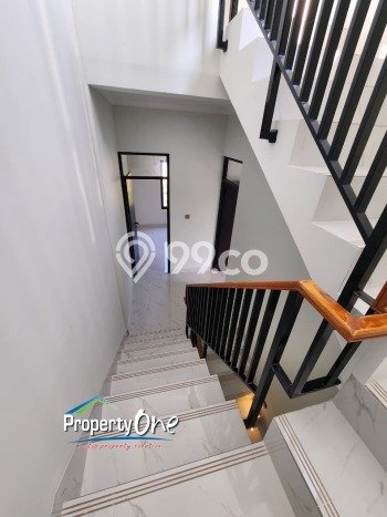 Jual Rumah Bagus Siap Huni LB 109m2 di BSD, Tangerang Selatan Jual Rumah Bagus Siap Huni LB 109m2 di BSD, Tangerang Selatan