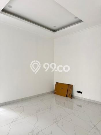 Siap Huni Rumah Mewah 4 Kamar di BSD Dekat ke Mana Pun Siap Huni Rumah Mewah 4 Kamar di BSD Dekat ke Mana Pun