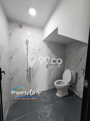 Jual Rumah Bagus Siap Huni LB 109m2 di BSD, Tangerang Selatan Jual Rumah Bagus Siap Huni LB 109m2 di BSD, Tangerang Selatan