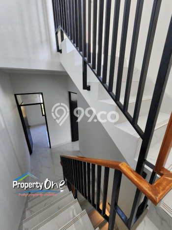 Jual Rumah Bagus Siap Huni LB 109m2 di BSD, Tangerang Selatan Jual Rumah Bagus Siap Huni LB 109m2 di BSD, Tangerang Selatan