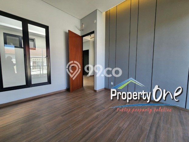 Hunian Mewah Dijual LT 159m2 di BSD, Tangerang Selatan Hunian Mewah Dijual LT 159m2 di BSD, Tangerang Selatan