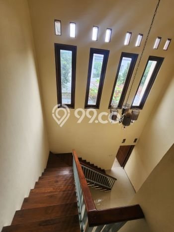 Dijual Rumah 5 Kamar Lokasi Strategis Nyaman dan Strategis di Mlati Dijual Rumah 5 Kamar Lokasi Strategis Nyaman dan Strategis di Mlati