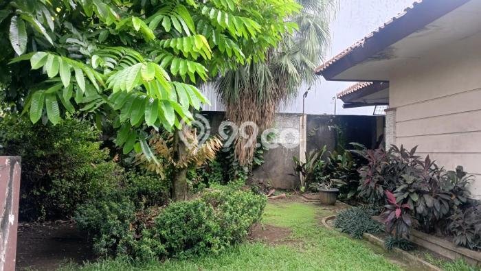 Hunian Elit LB 600m2 Siap Pakai Desain Elegan di Bojong Sari, Depok Hunian Elit LB 600m2 Siap Pakai Desain Elegan di Bojong Sari, Depok