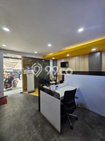 Area Ramai! Ruko Dijual di Kebayoran Baru untuk Bisnis Luas Bangunan 257m2 Area Ramai! Ruko Dijual di Kebayoran Baru untuk Bisnis Luas Bangunan 257m2