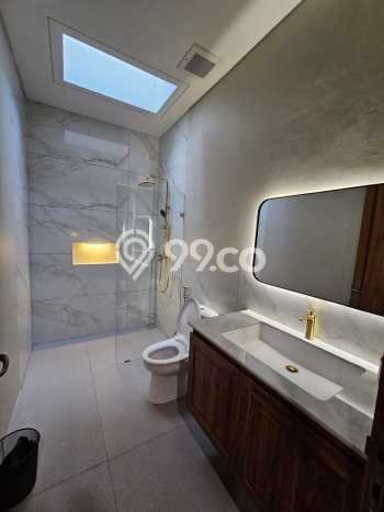 Siap Huni Hunian Elit 4 Kamar di Kebayoran Baru Dekat ke Mana Pun Siap Huni Hunian Elit 4 Kamar di Kebayoran Baru Dekat ke Mana Pun