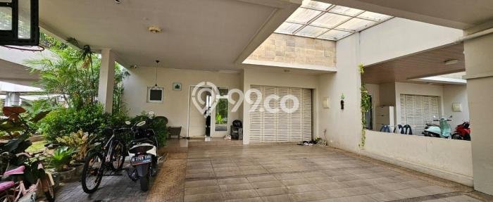For Sale! Luxury House LT 234m2 Desain Modern di Lebak Bulus For Sale! Luxury House LT 234m2 Desain Modern di Lebak Bulus