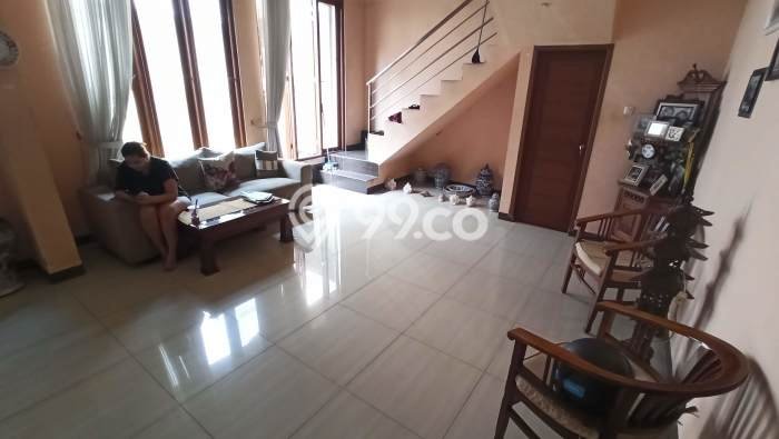 Jual Rumah Luas Elegan Dengan View Cantik di Bintaro, Tangerang Selatan Jual Rumah Luas Elegan Dengan View Cantik di Bintaro, Tangerang Selatan