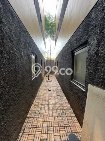 Kost Dijual Lokasi Pesanggrahan, Jakarta Selatan, 41 KT, 41 KM, 900m2 Kost Dijual Lokasi Pesanggrahan, Jakarta Selatan, 41 KT, 41 KM, 900m2