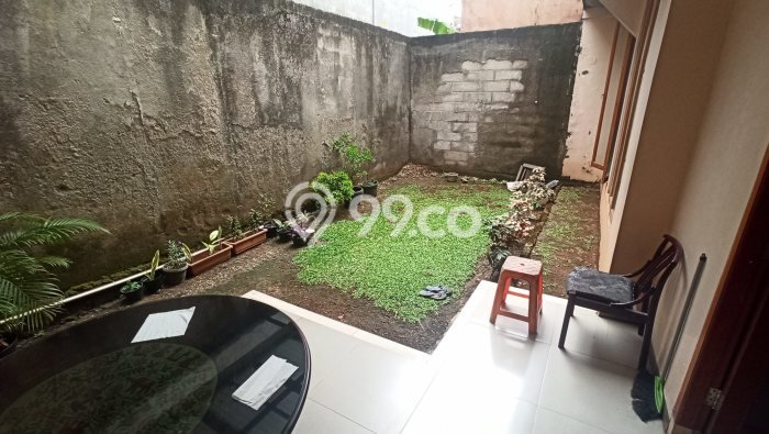 For Sale! Luxury House LT 241m2 Desain Modern di Sektor 4 - Bintaro For Sale! Luxury House LT 241m2 Desain Modern di Sektor 4 - Bintaro