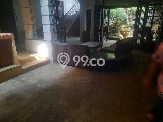 Ready to Use! Premium House LT 500m2 Desain Modern di Warung Buncit Ready to Use! Premium House LT 500m2 Desain Modern di Warung Buncit