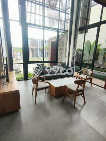 Vila di , Area 120m2m², Area Strategis Vila di , Area 120m2m², Area Strategis