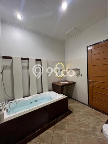 Hunian Mewah Siap Huni LT 197m2 di Cimanggis, Depok Hunian Mewah Siap Huni LT 197m2 di Cimanggis, Depok