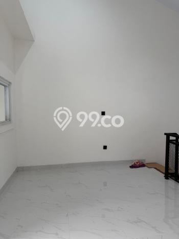 Jual Rumah Bagus Siap Huni LB 150m2 di BSD, Tangerang Selatan Jual Rumah Bagus Siap Huni LB 150m2 di BSD, Tangerang Selatan