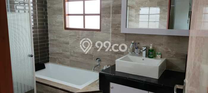 For Sale Rumah 5 Kamar Lokasi Ideal Nyaman dan Strategis di Pamulang For Sale Rumah 5 Kamar Lokasi Ideal Nyaman dan Strategis di Pamulang