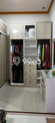 For Sale Rumah 5 Kamar Lokasi Ideal Nyaman dan Strategis di Pamulang For Sale Rumah 5 Kamar Lokasi Ideal Nyaman dan Strategis di Pamulang