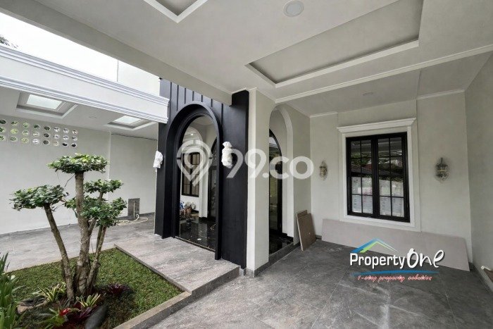 Dijual Rumah Premium dengan Fasilitas Sekitar Lengkap di BSD, Tangerang Selatan Dijual Rumah Premium dengan Fasilitas Sekitar Lengkap di BSD, Tangerang Selatan