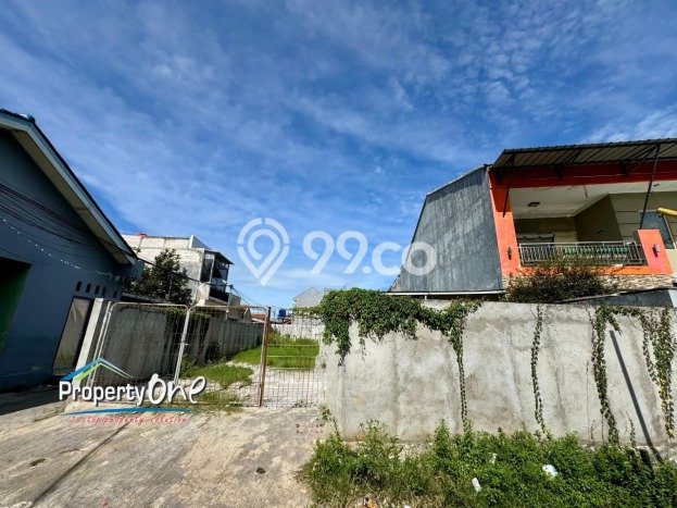 Tanah Dijual Lokasi Strategis di Jakarta Barat dengan Luas 305m2 Tanah Dijual Lokasi Strategis di Jakarta Barat dengan Luas 305m2