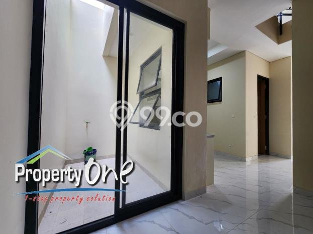 Rumah Modern Cantik 3 KT Bisa Langsung Pindah di BSD Rumah Modern Cantik 3 KT Bisa Langsung Pindah di BSD