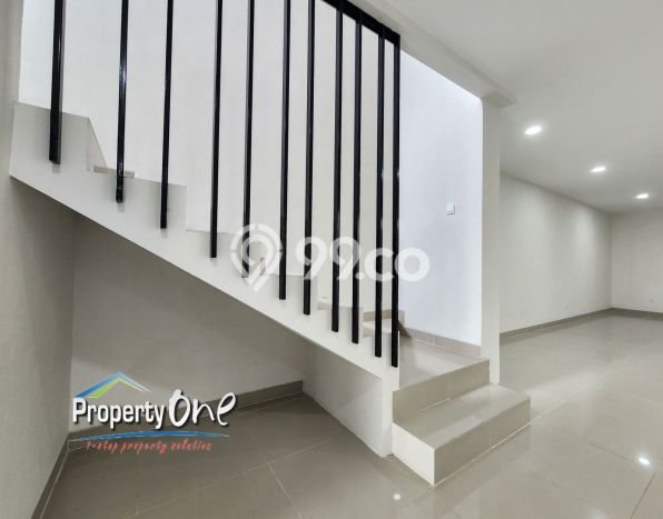 For Sale! Luxury House LT 175m2 Desain Modern di BSD City For Sale! Luxury House LT 175m2 Desain Modern di BSD City