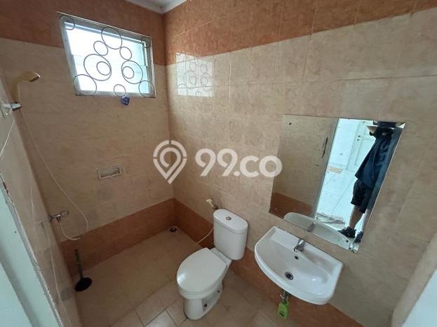 For Sale Rumah 2 Kamar Lokasi Ideal Bagus dan Strategis di BSD For Sale Rumah 2 Kamar Lokasi Ideal Bagus dan Strategis di BSD