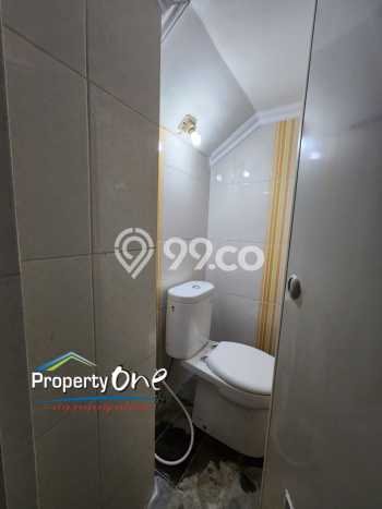 Rumah Strategis Modern Lb 270m2 di Pamulang, Tangerang Selatan Rumah Strategis Modern Lb 270m2 di Pamulang, Tangerang Selatan