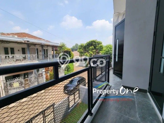 Rumah Modern Cantik 3 Kamar Siap Huni di BSD Rumah Modern Cantik 3 Kamar Siap Huni di BSD