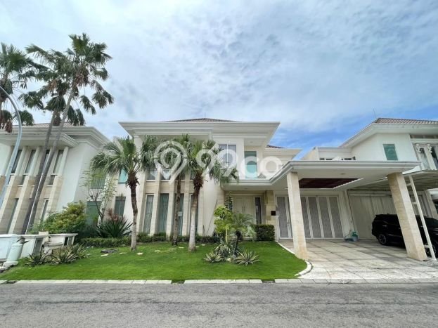 Rumah Elit Modern Siap Huni di Pakuwon Indah Surabaya Rumah Elit Modern Siap Huni di Pakuwon Indah Surabaya