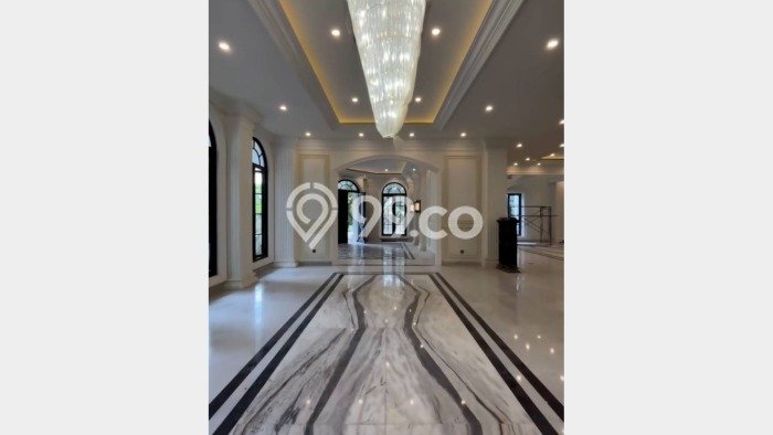 Rumah Luxury Modern Tanpa Renovasi di Surabaya Kota Surabaya Rumah Luxury Modern Tanpa Renovasi di Surabaya Kota Surabaya