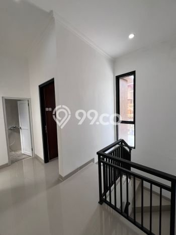 Rumah Modern 3 KT di Lebak Bulus Jakarta Selatan Full Furnished Rumah Modern 3 KT di Lebak Bulus Jakarta Selatan Full Furnished