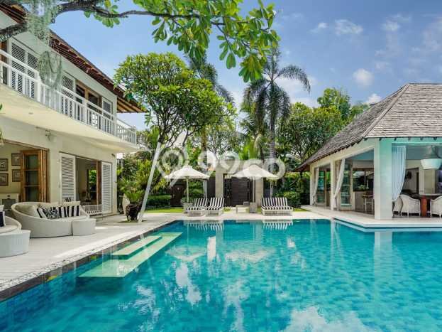 Vila Kawasan , Area 1000m2m², Posisi Strategis Vila Kawasan , Area 1000m2m², Posisi Strategis