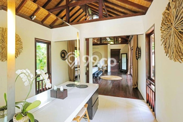 DIJUAL! Vila Kawasan , Luas 1100m2m², Lokasi Strategis DIJUAL! Vila Kawasan , Luas 1100m2m², Lokasi Strategis