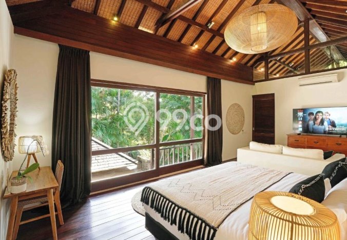 DIJUAL! Vila Kawasan , Luas 1100m2m², Lokasi Strategis DIJUAL! Vila Kawasan , Luas 1100m2m², Lokasi Strategis