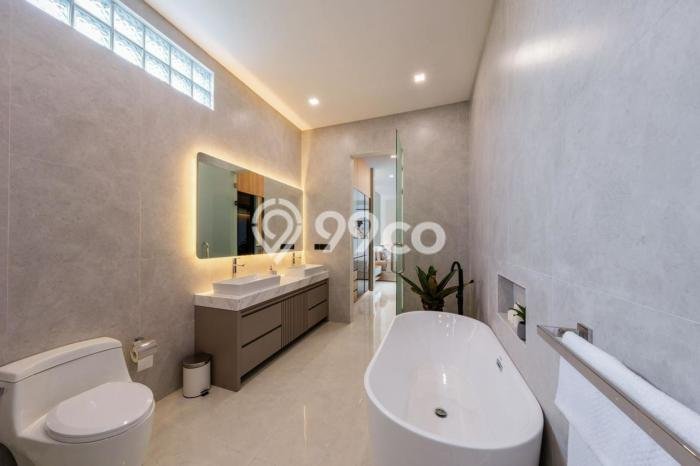 Vila Nyaman Kawasan , Luas 200m2m², Pemandangan Indah sekitar Vila Nyaman Kawasan , Luas 200m2m², Pemandangan Indah sekitar