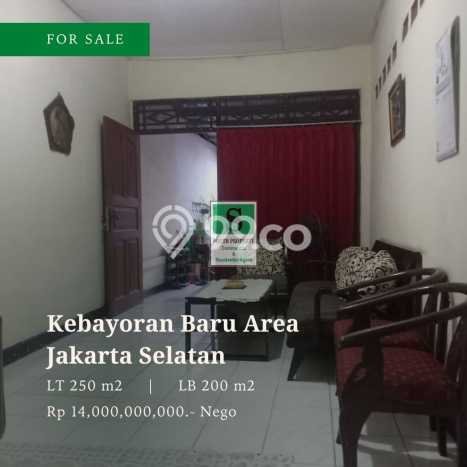 For Sale! Premium House LT 250m2 Desain Elegan di Pakubuwono For Sale! Premium House LT 250m2 Desain Elegan di Pakubuwono