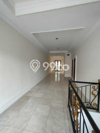 Rumah Luxury Modern Tanpa Renovasi di Wijaya Jakarta Selatan Rumah Luxury Modern Tanpa Renovasi di Wijaya Jakarta Selatan