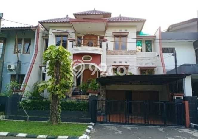 Rumah Luxury Modern Tanpa Renovasi di Kemang Pratama Bekasi Rumah Luxury Modern Tanpa Renovasi di Kemang Pratama Bekasi