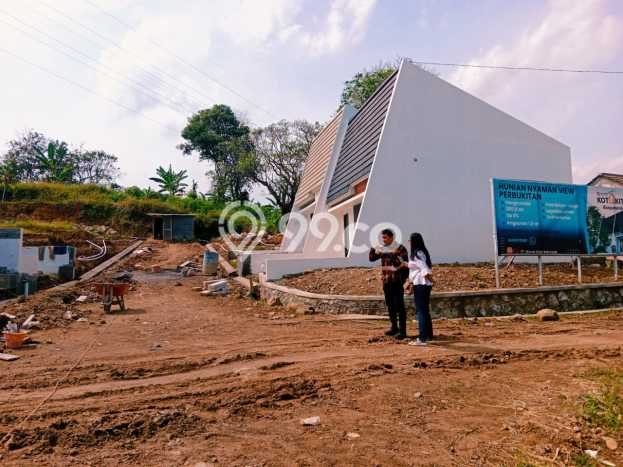 Rumah Sederhana Dijual di Banyumanik 2 Kamar dengan Luas Tanah 60m2 Rumah Sederhana Dijual di Banyumanik 2 Kamar dengan Luas Tanah 60m2