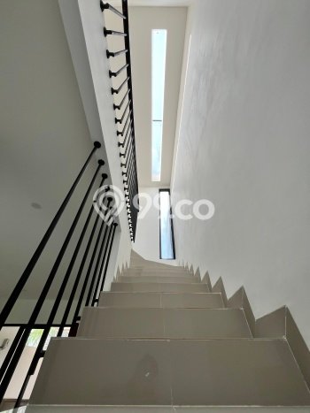For Sale! Luxury House LT 72m2 Desain Modern di Cirendeu For Sale! Luxury House LT 72m2 Desain Modern di Cirendeu