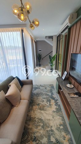 Rumah Luxury Modern Tanpa Renovasi di Pondok Indah Jakarta Selatan Rumah Luxury Modern Tanpa Renovasi di Pondok Indah Jakarta Selatan